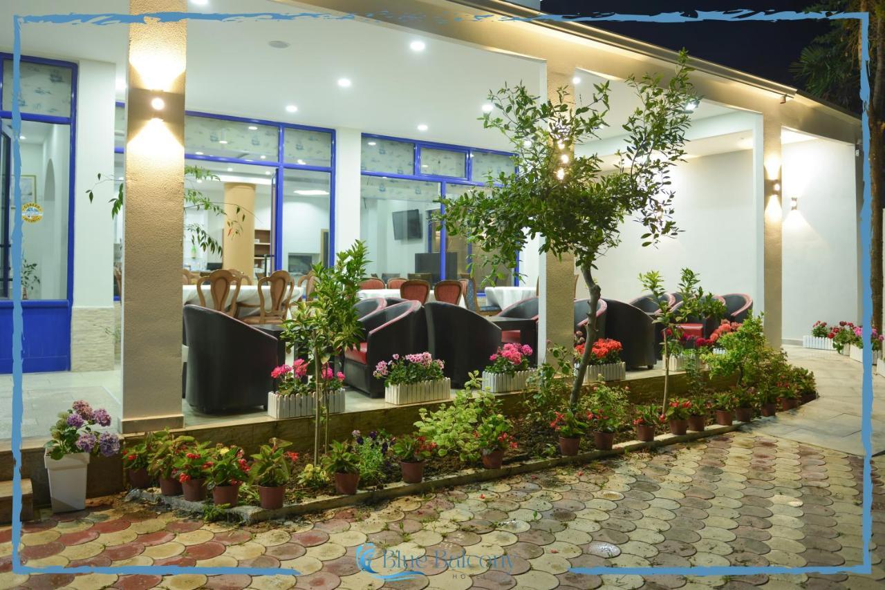 Blue Balcony Hotel Голем Екстериор снимка