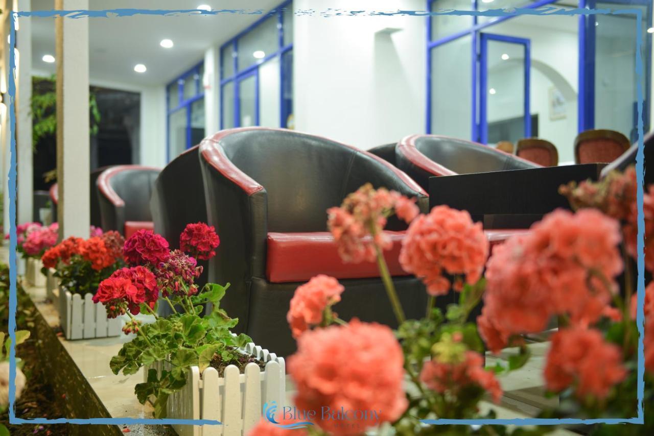 Blue Balcony Hotel Голем Екстериор снимка
