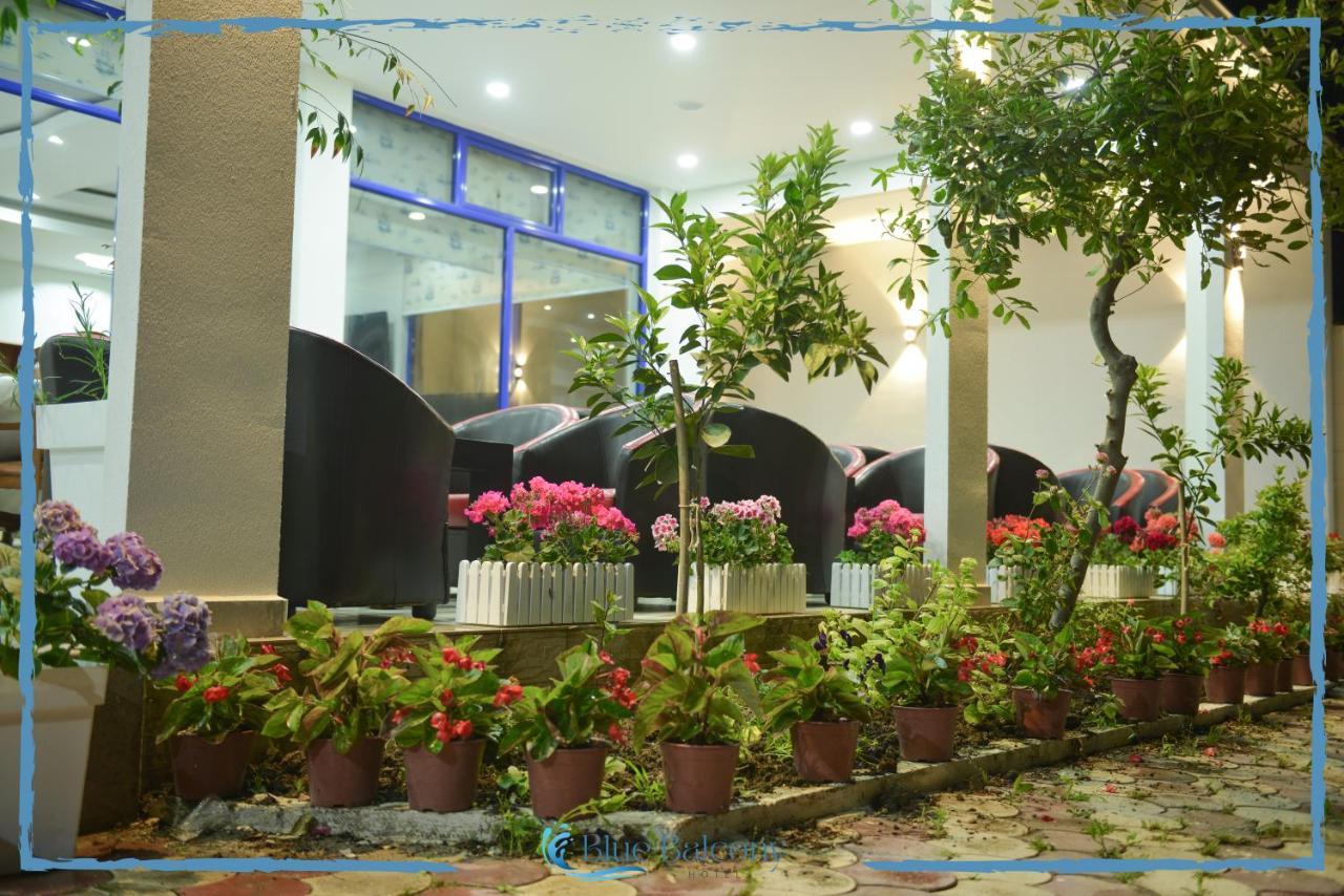 Blue Balcony Hotel Голем Екстериор снимка