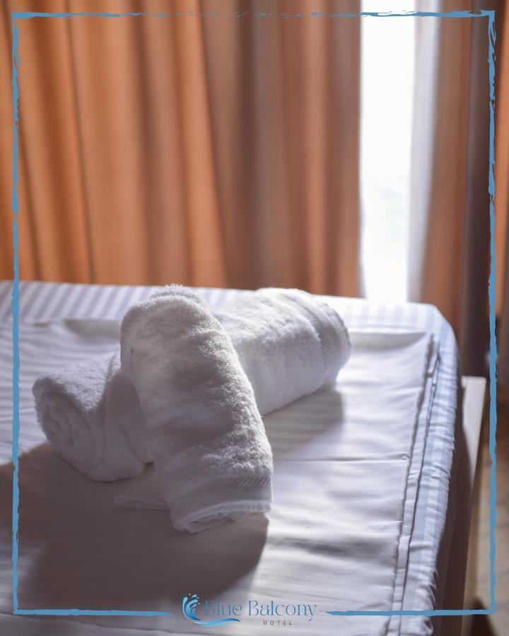 Blue Balcony Hotel Голем Екстериор снимка